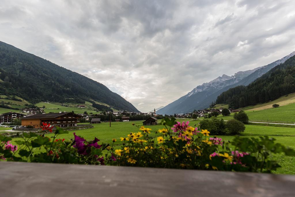 Pension Nigella Neustift im Stubaital Esterno foto